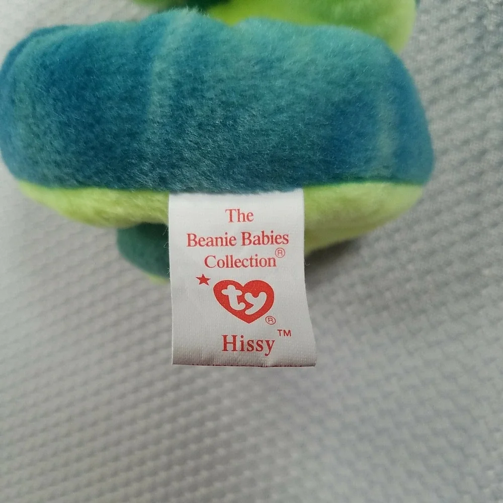 Ty Beanie Babies Baby / Hissy The Snake 1997 /Great Condition w/Tags PVC Pellets